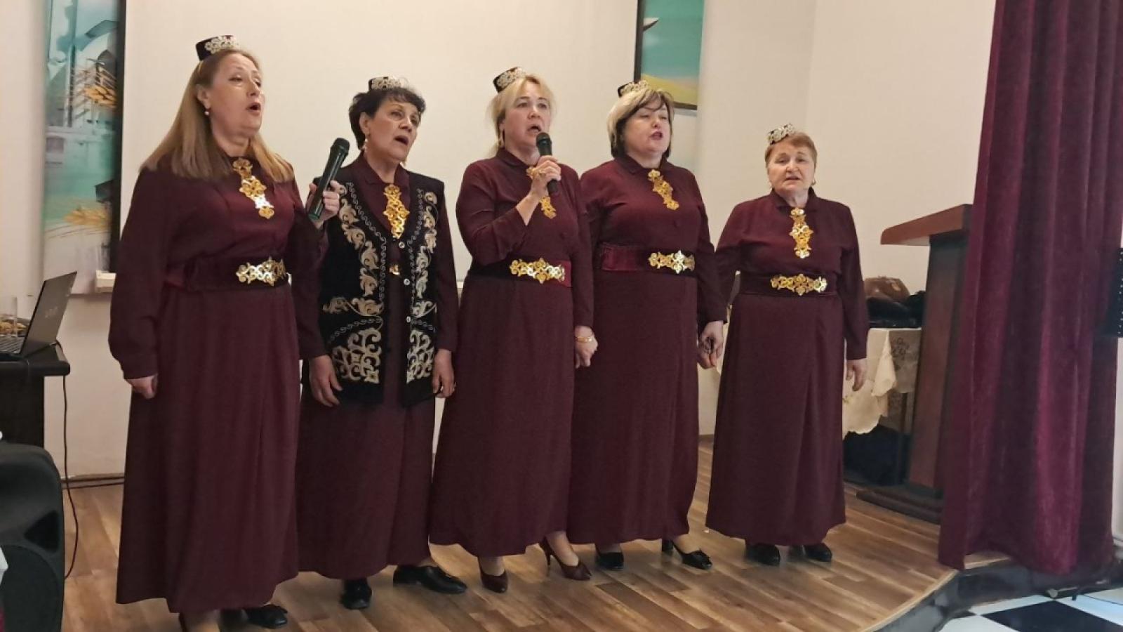 4 şəkildən 1-cisi